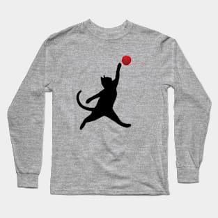 Cat Swatting at a Ball of Yarn Long Sleeve T-Shirt